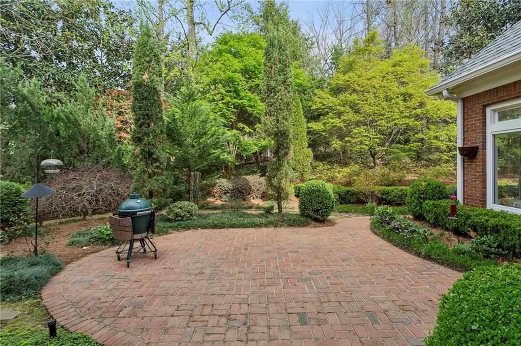 4833 Rivercliff Drive SE