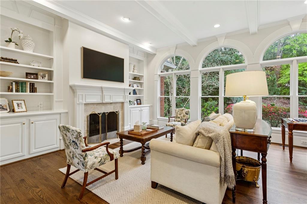 4833 Rivercliff Drive SE