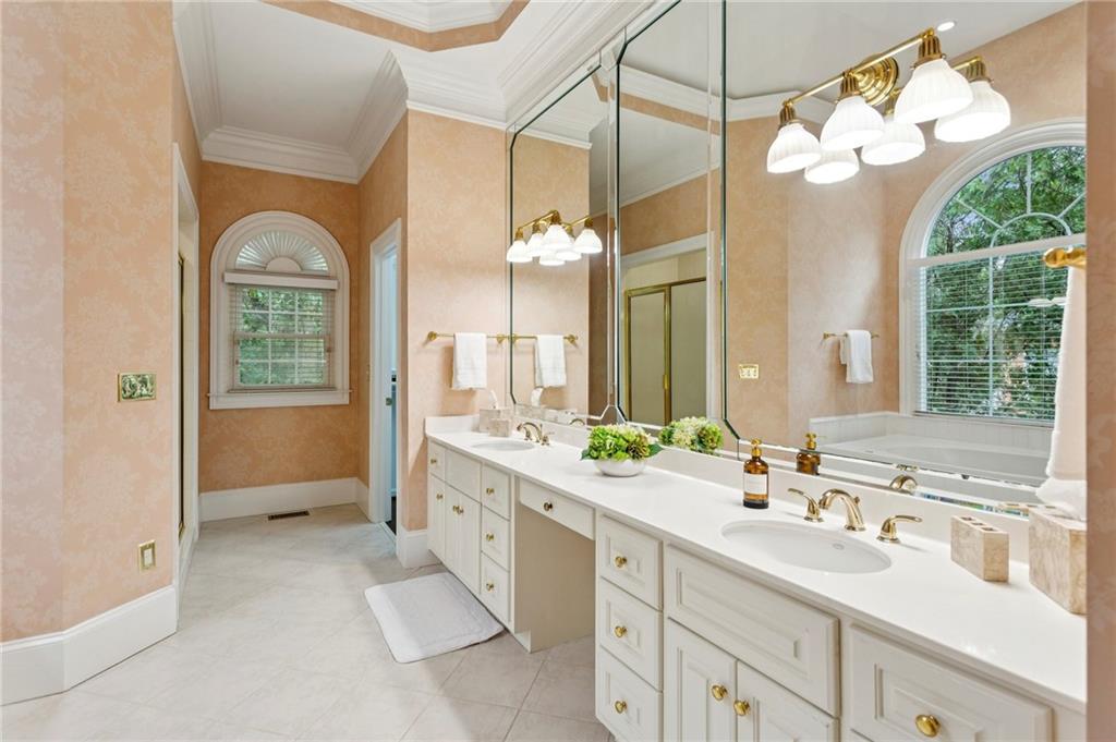 4833 Rivercliff Drive SE