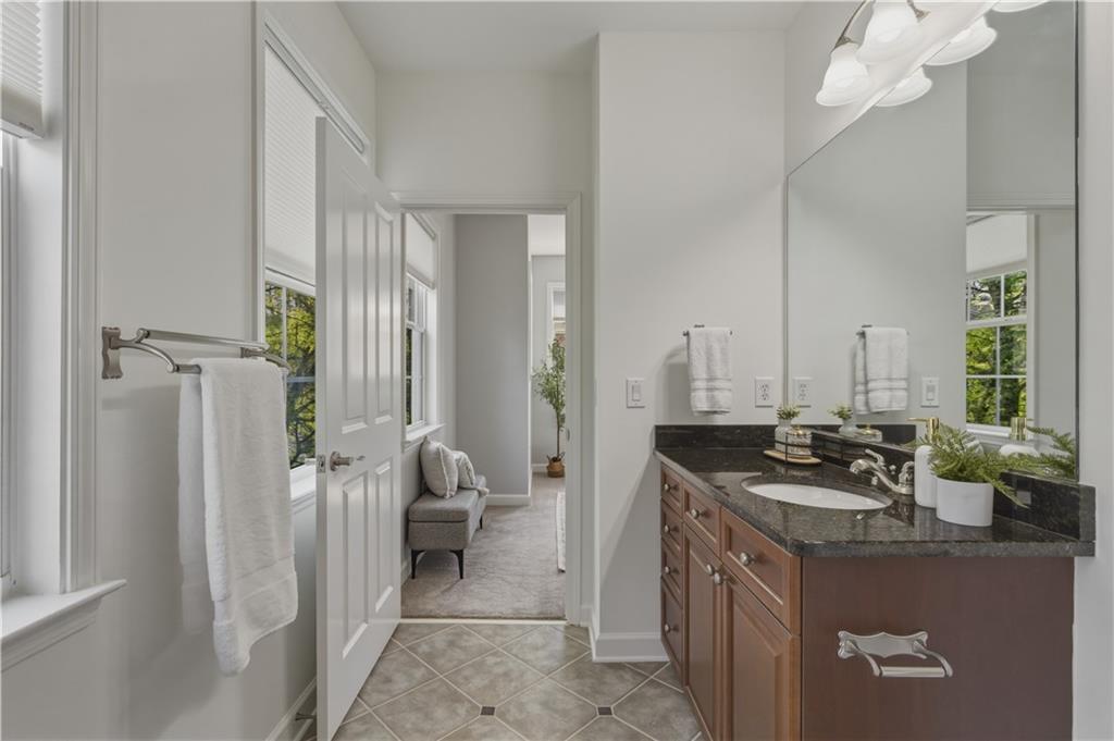 1279 Ashford Creek Park