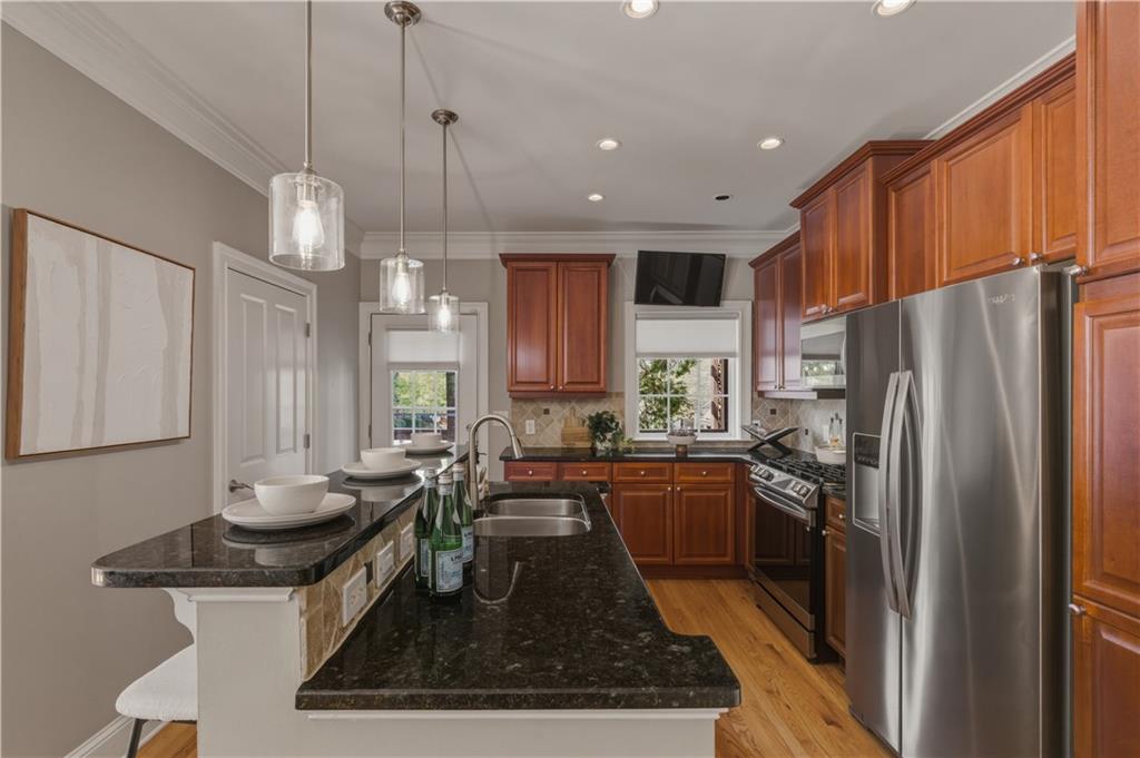 1279 Ashford Creek Park