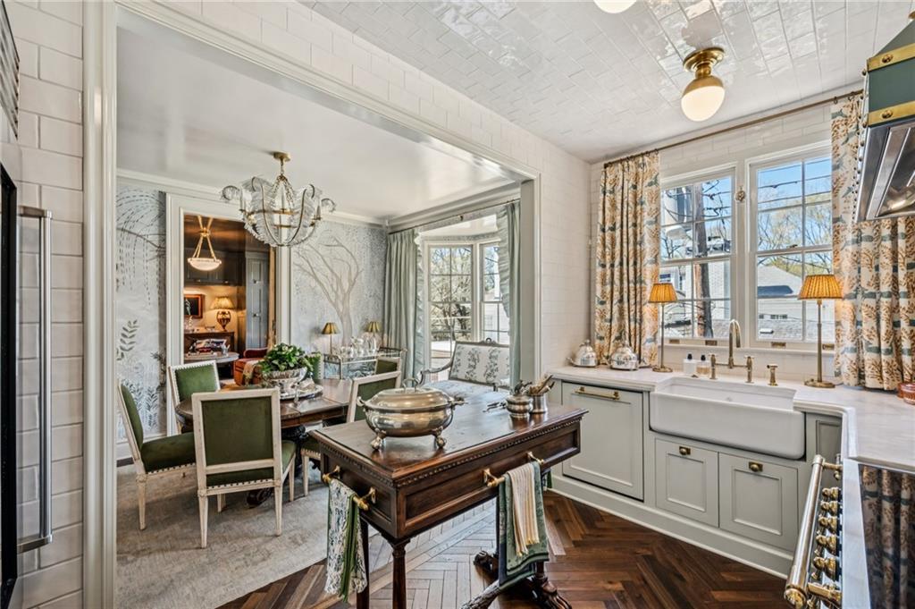 31 Muscogee Avenue NW Unit 6