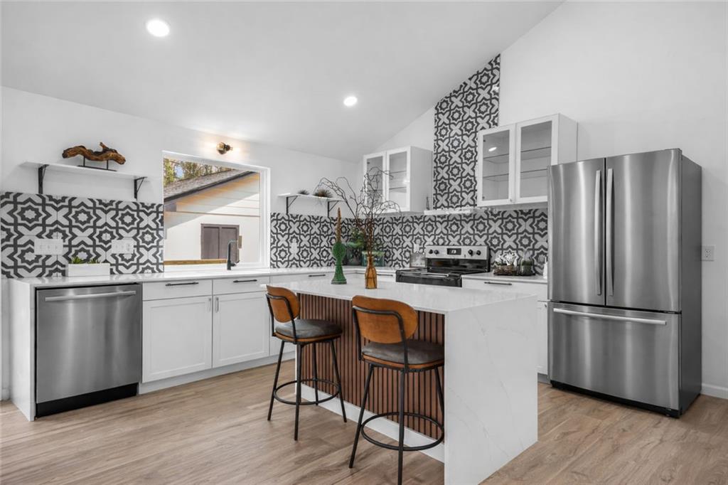 1705 Beechwood SW