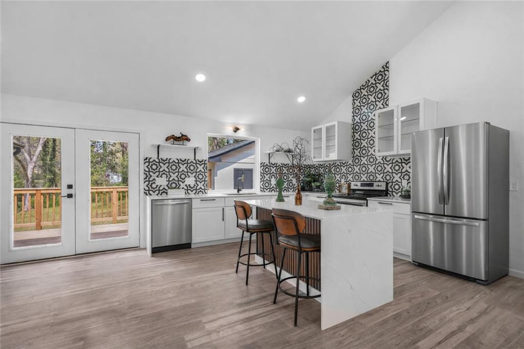 1705 Beechwood SW