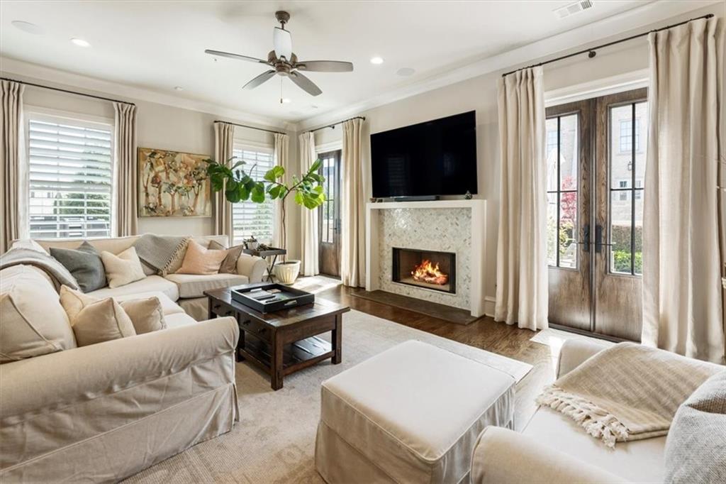128 Grand Crescent