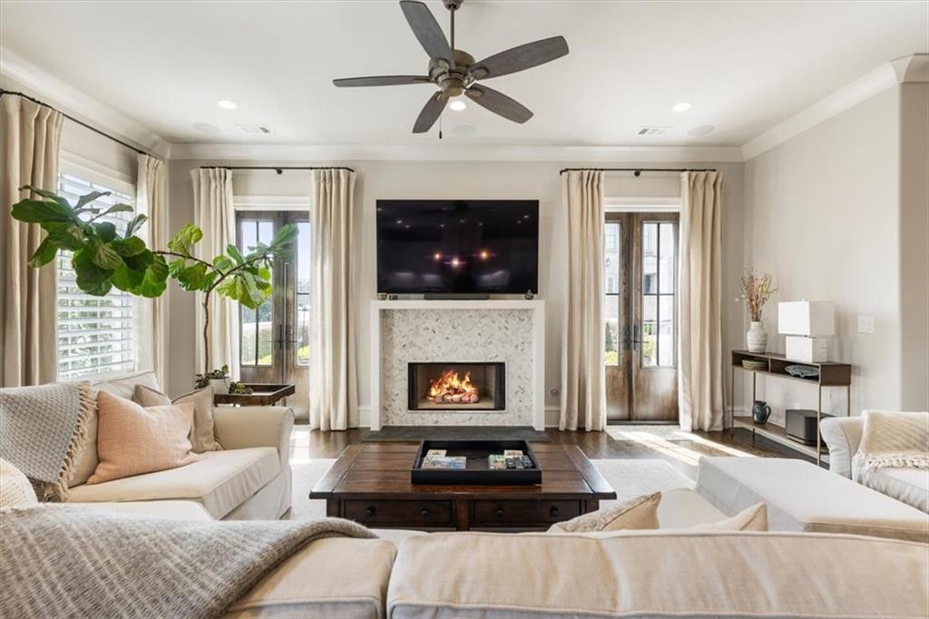 128 Grand Crescent