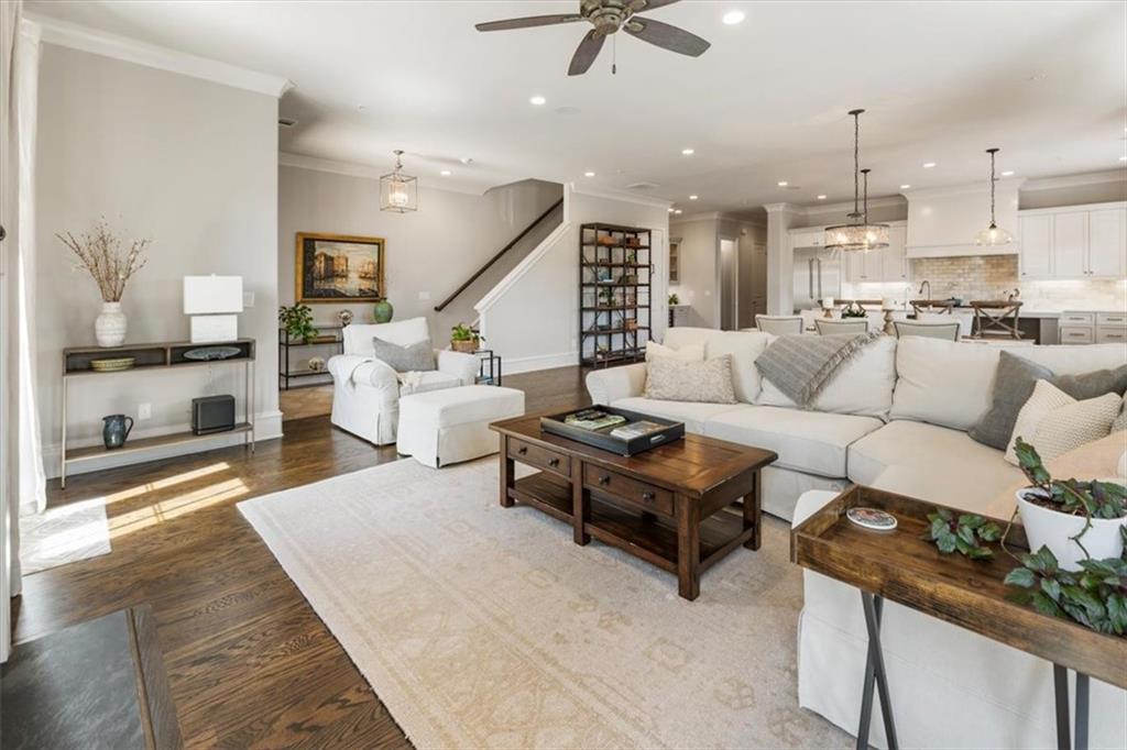 128 Grand Crescent