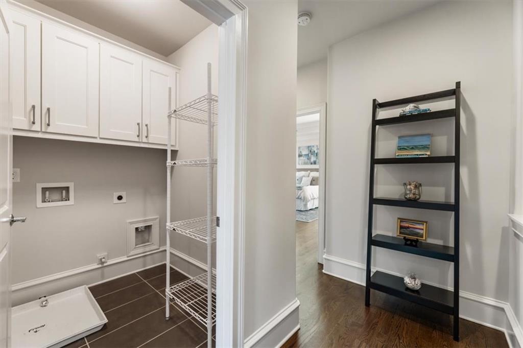 128 Grand Crescent