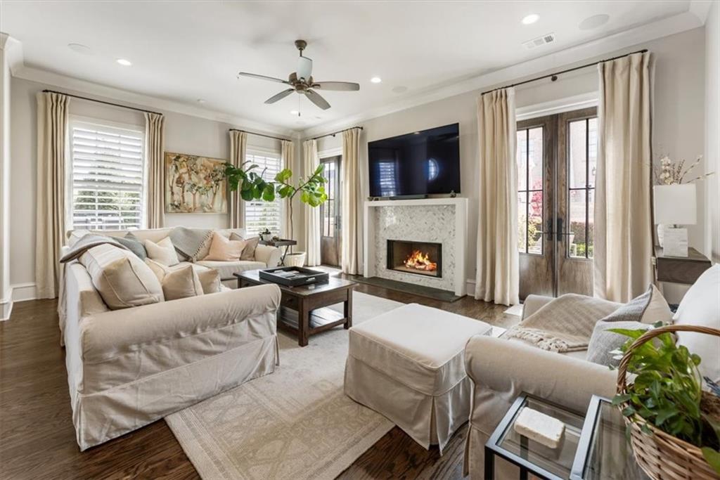 128 Grand Crescent