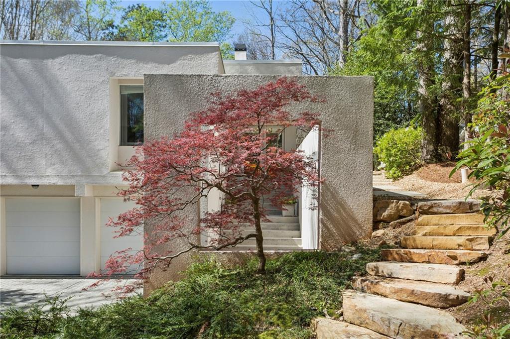 4406 N Elizabeth Lane SE