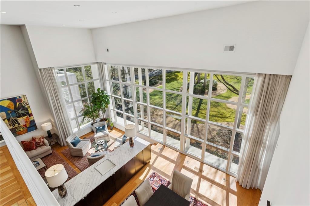 4406 N Elizabeth Lane SE