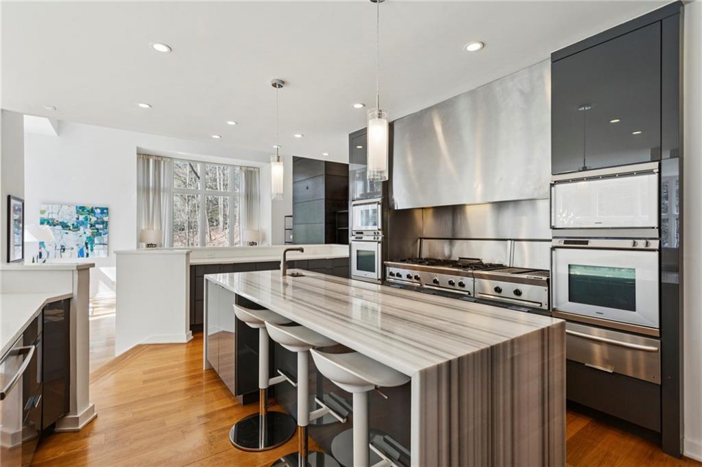 4406 N Elizabeth Lane SE