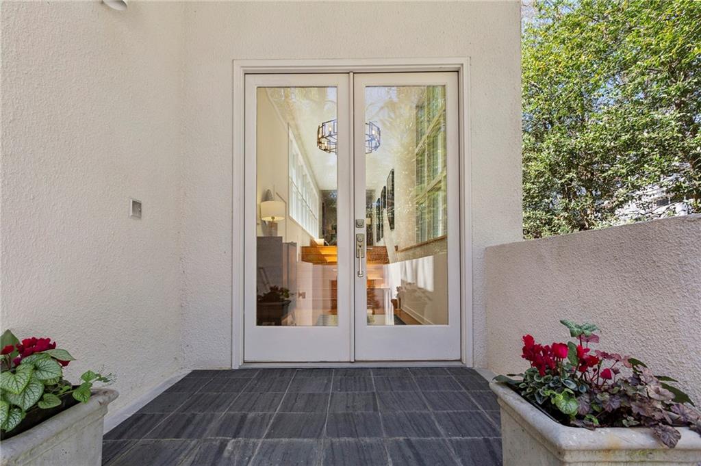 4406 N Elizabeth Lane SE