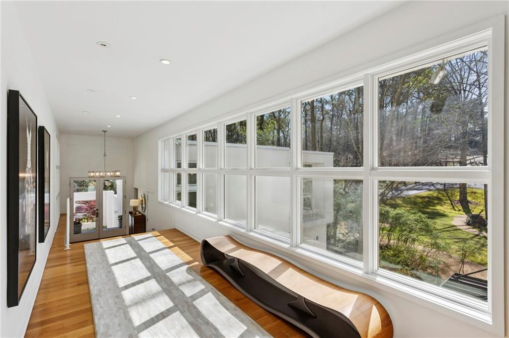 4406 N Elizabeth Lane SE