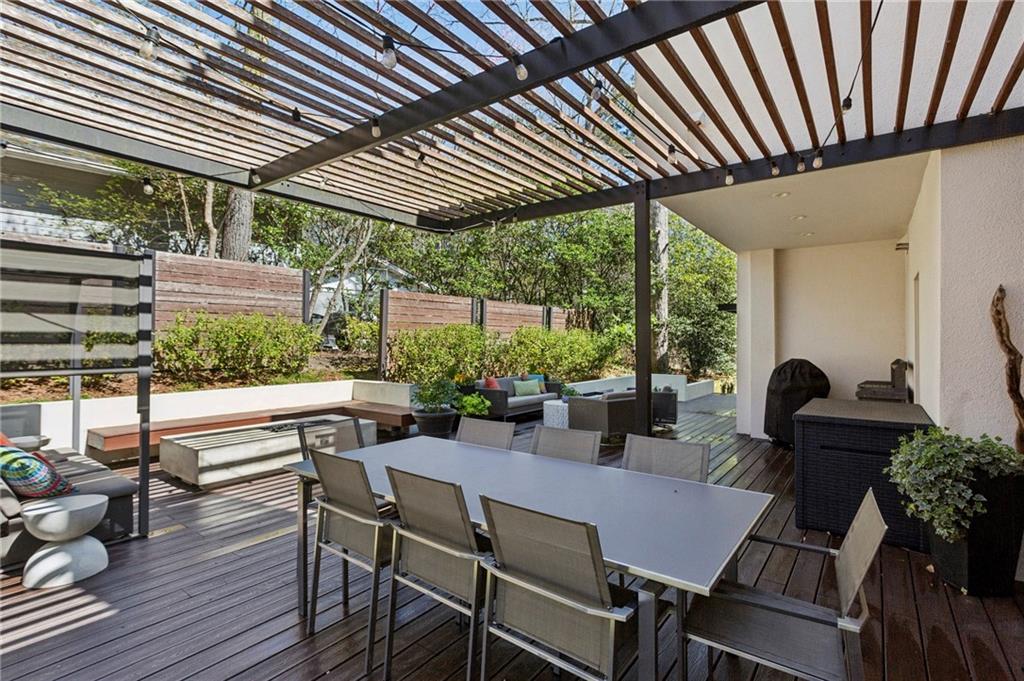 4406 N Elizabeth Lane SE