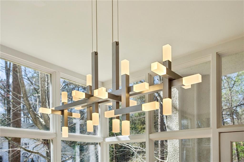 4406 N Elizabeth Lane SE