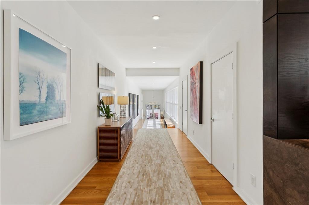 4406 N Elizabeth Lane SE