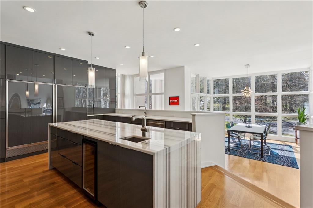 4406 N Elizabeth Lane SE