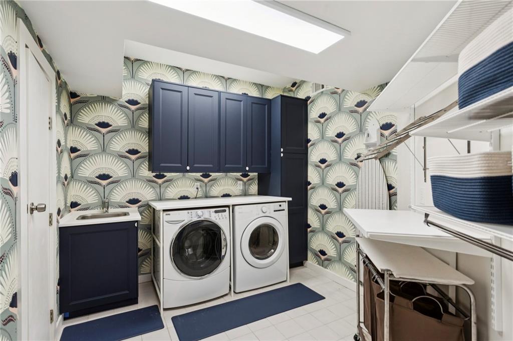 4406 N Elizabeth Lane SE