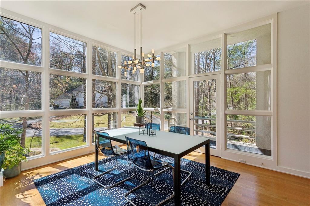 4406 N Elizabeth Lane SE