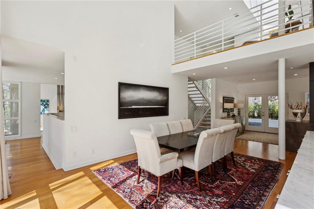 4406 N Elizabeth Lane SE