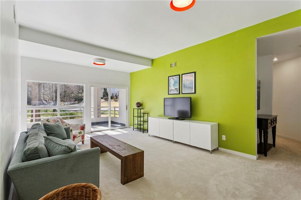 4406 N Elizabeth Lane SE