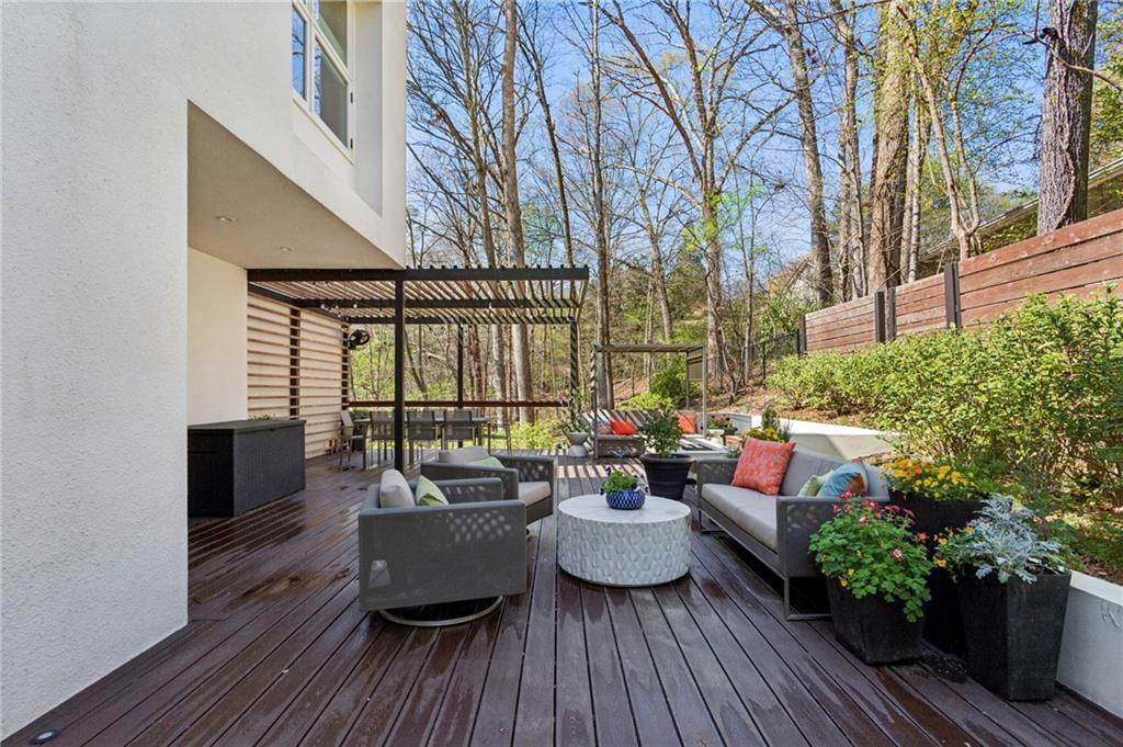 4406 N Elizabeth Lane SE