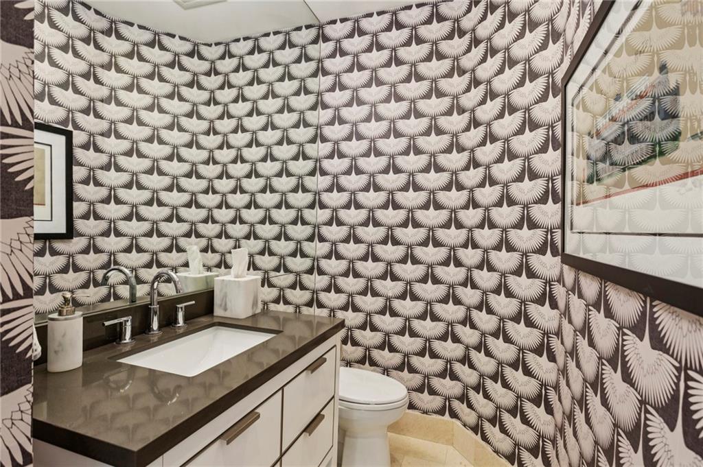 4406 N Elizabeth Lane SE