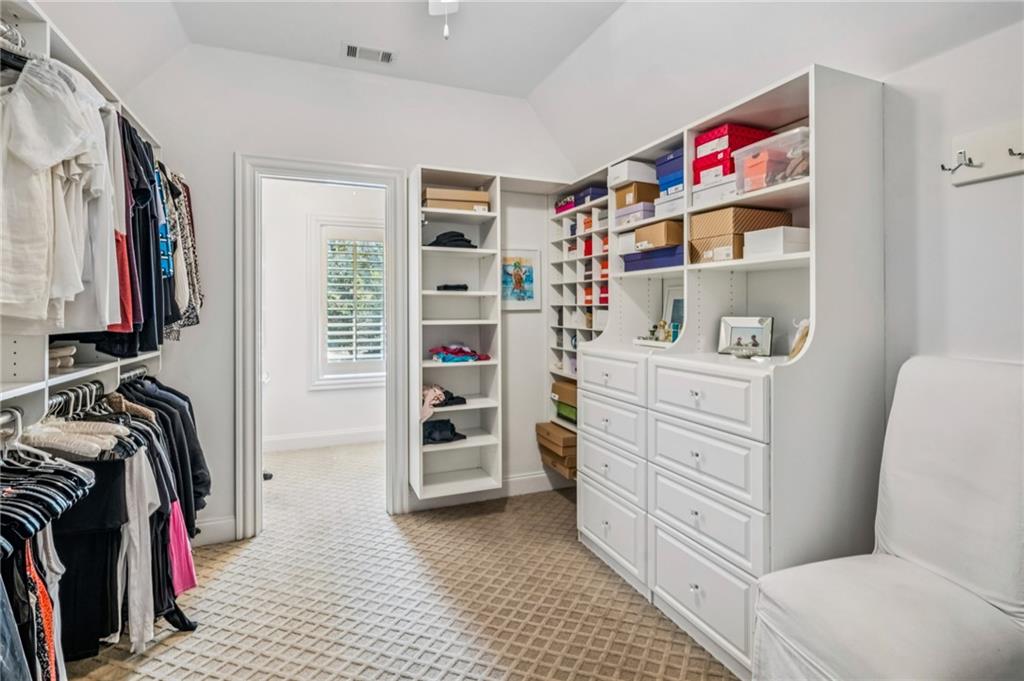 2960 Castlewood Drive NW