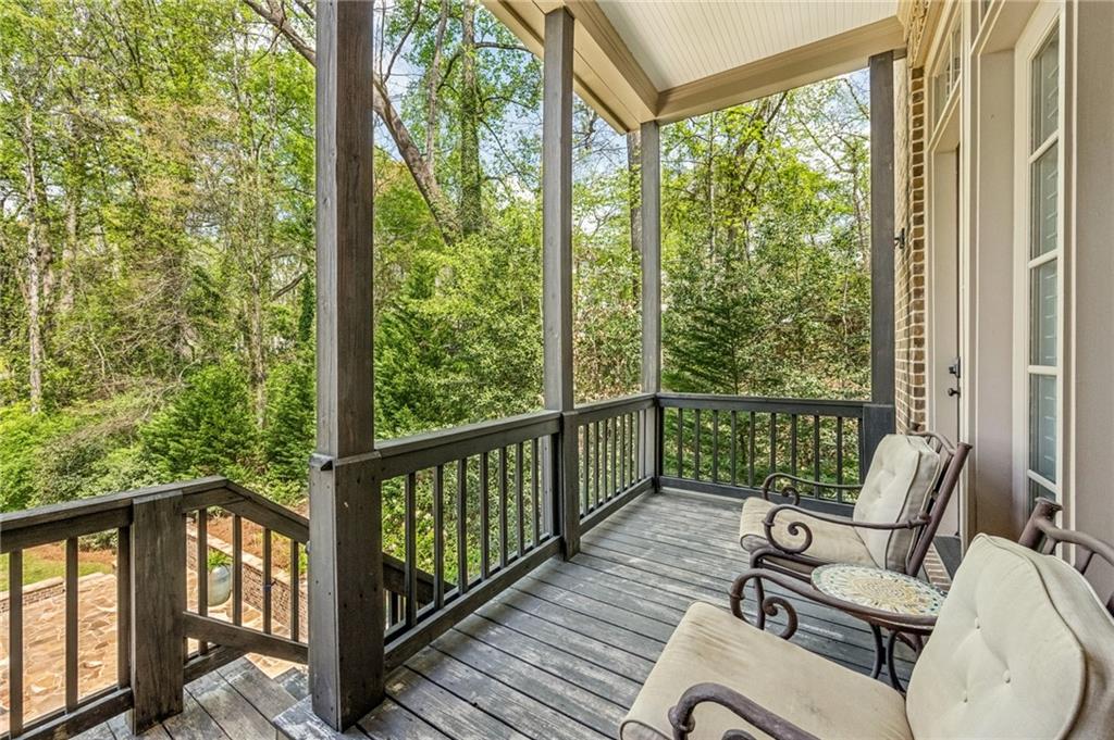 2960 Castlewood Drive NW