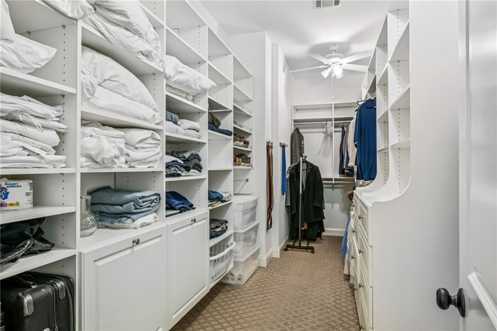 2960 Castlewood Drive NW