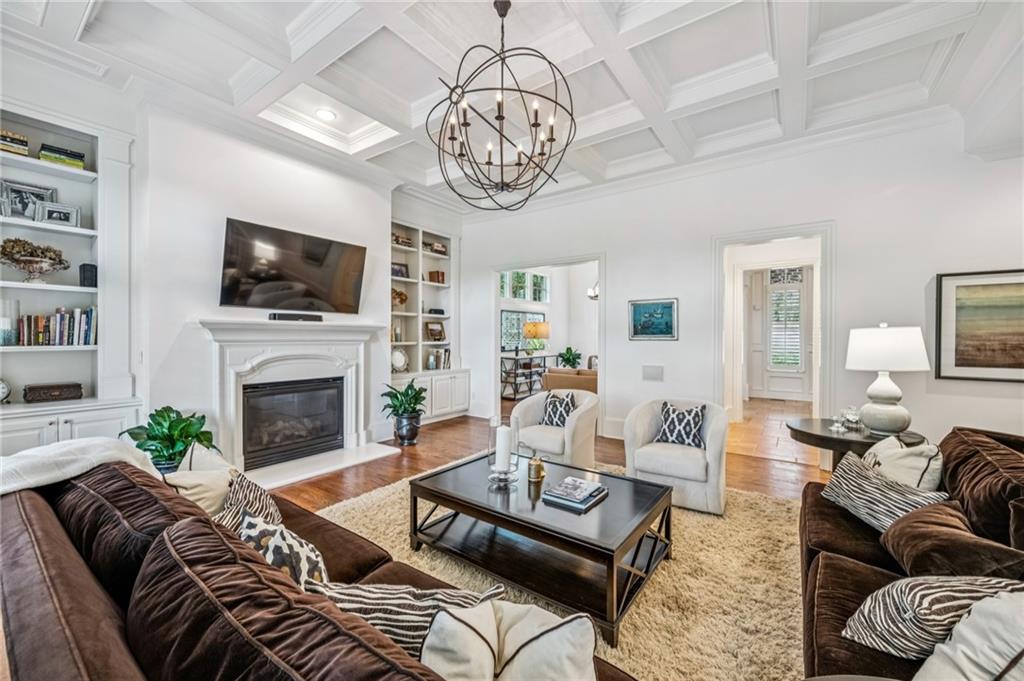 2960 Castlewood Drive NW