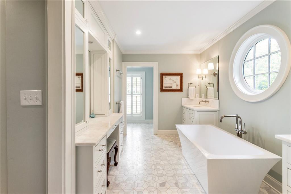 3798 Castlegate Drive