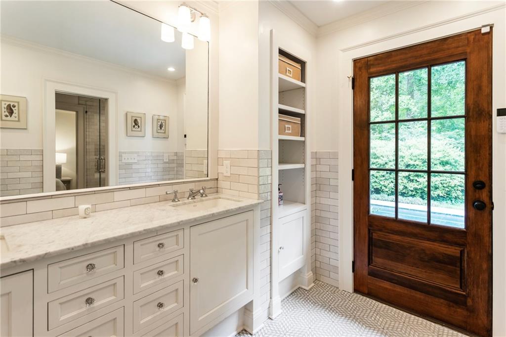 3798 Castlegate Drive