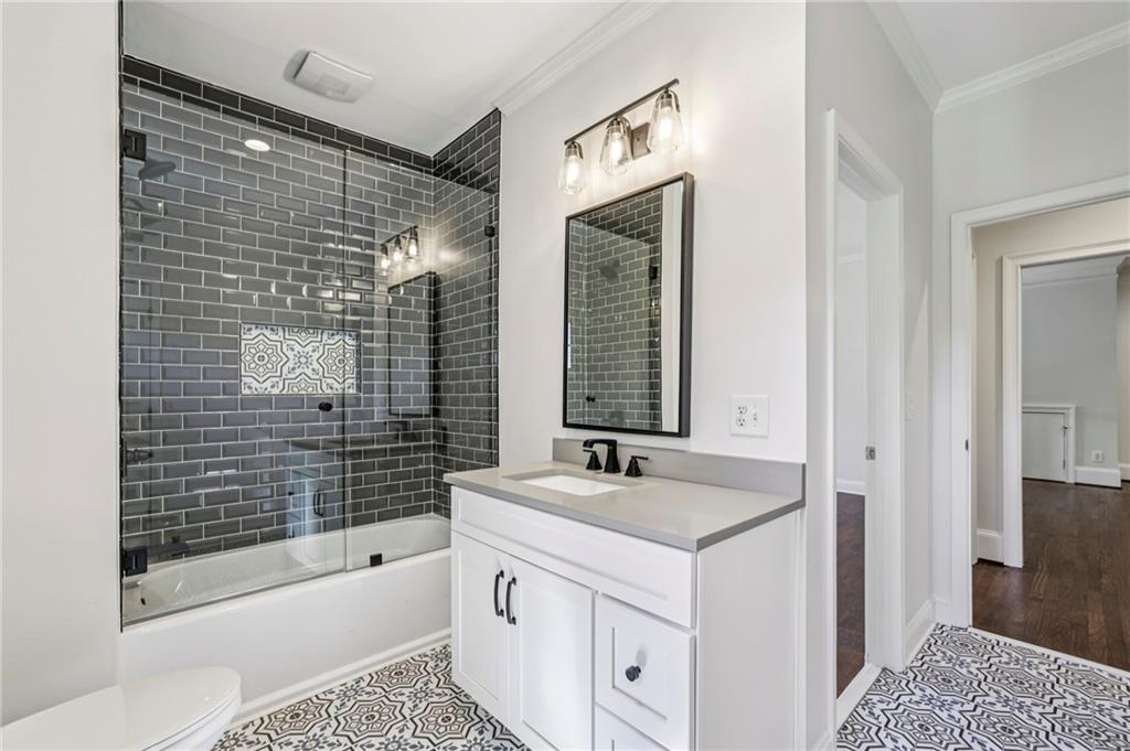 5206 Creek Walk Circle