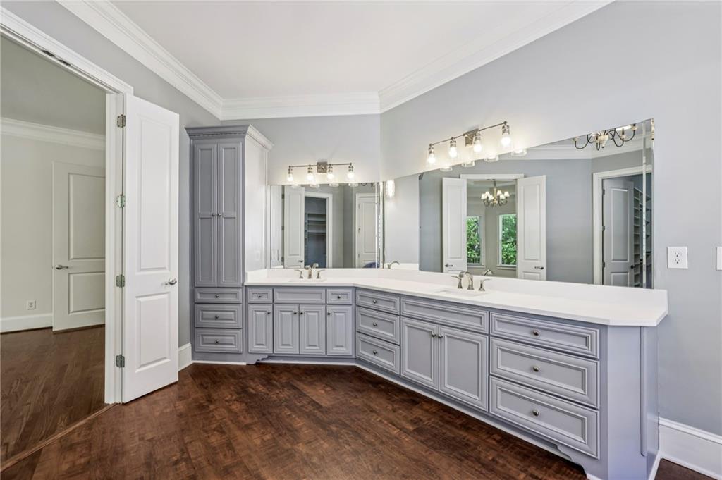 5206 Creek Walk Circle