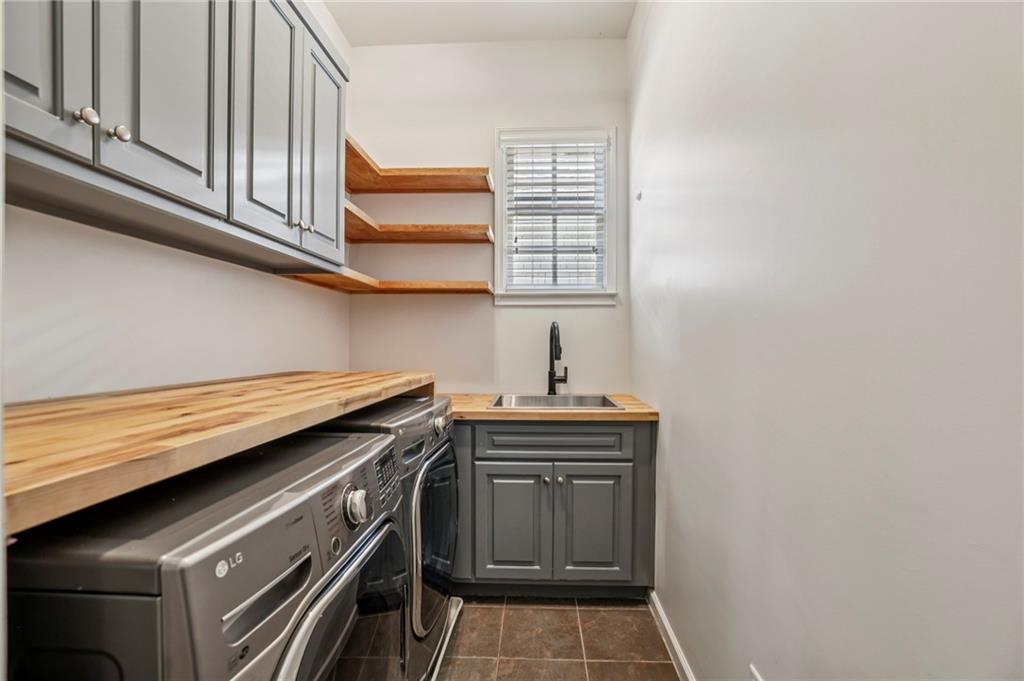 5206 Creek Walk Circle