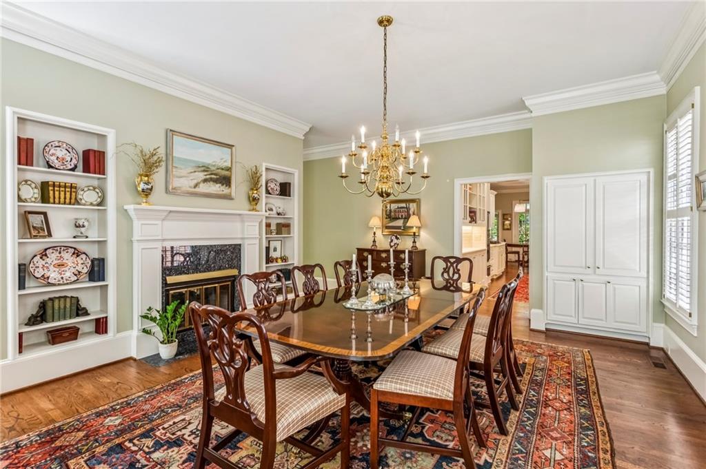 10 Albemarle Drive NW