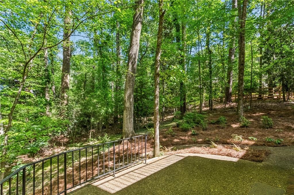 10 Albemarle Drive NW