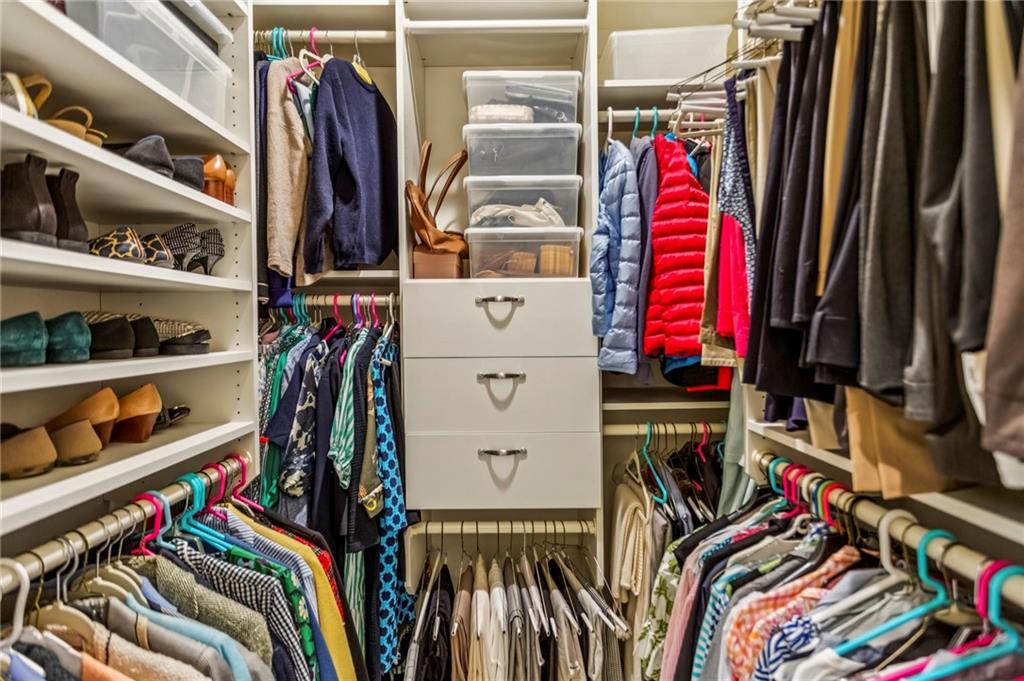 10 Albemarle Drive NW