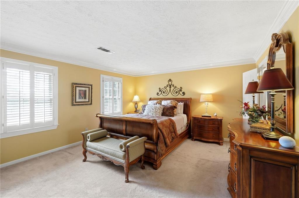 4039 Dunwoody Club Drive