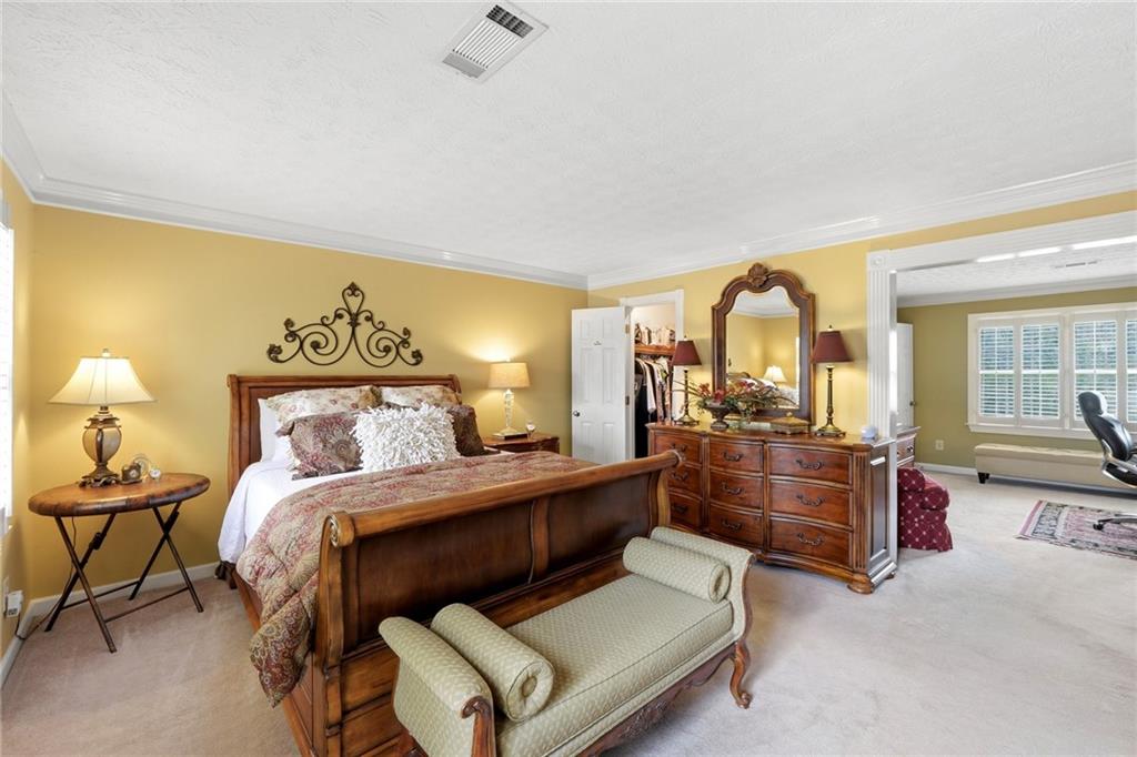 4039 Dunwoody Club Drive