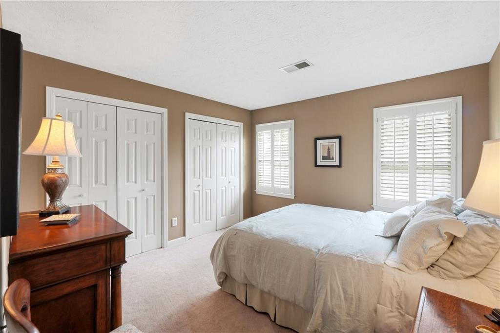 4039 Dunwoody Club Drive