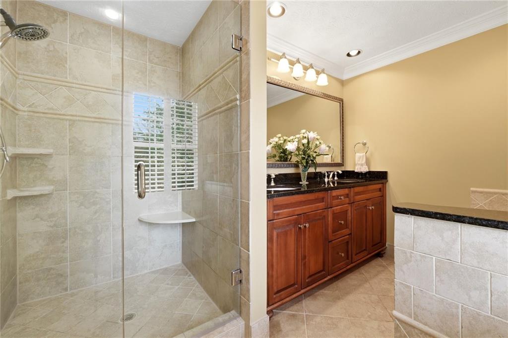 4039 Dunwoody Club Drive