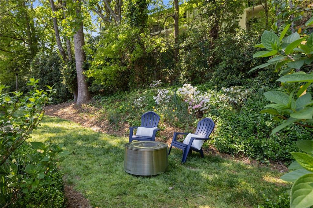 26 Howell Mill Pltn NW