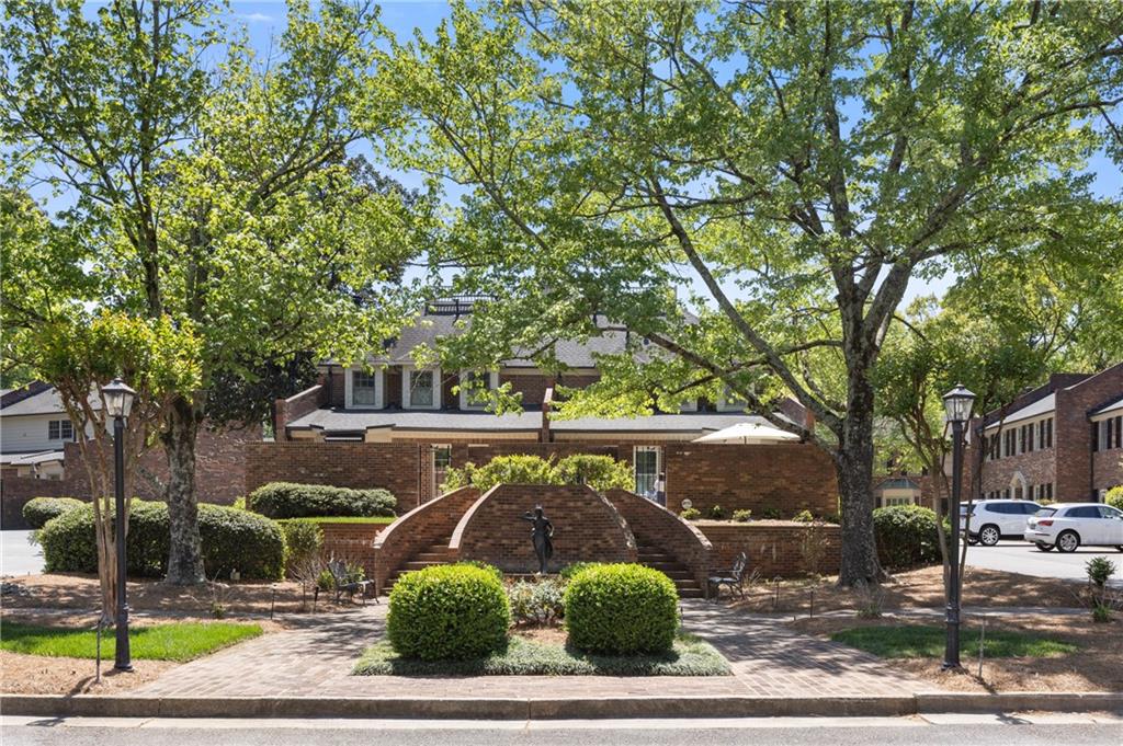 26 Howell Mill Pltn NW