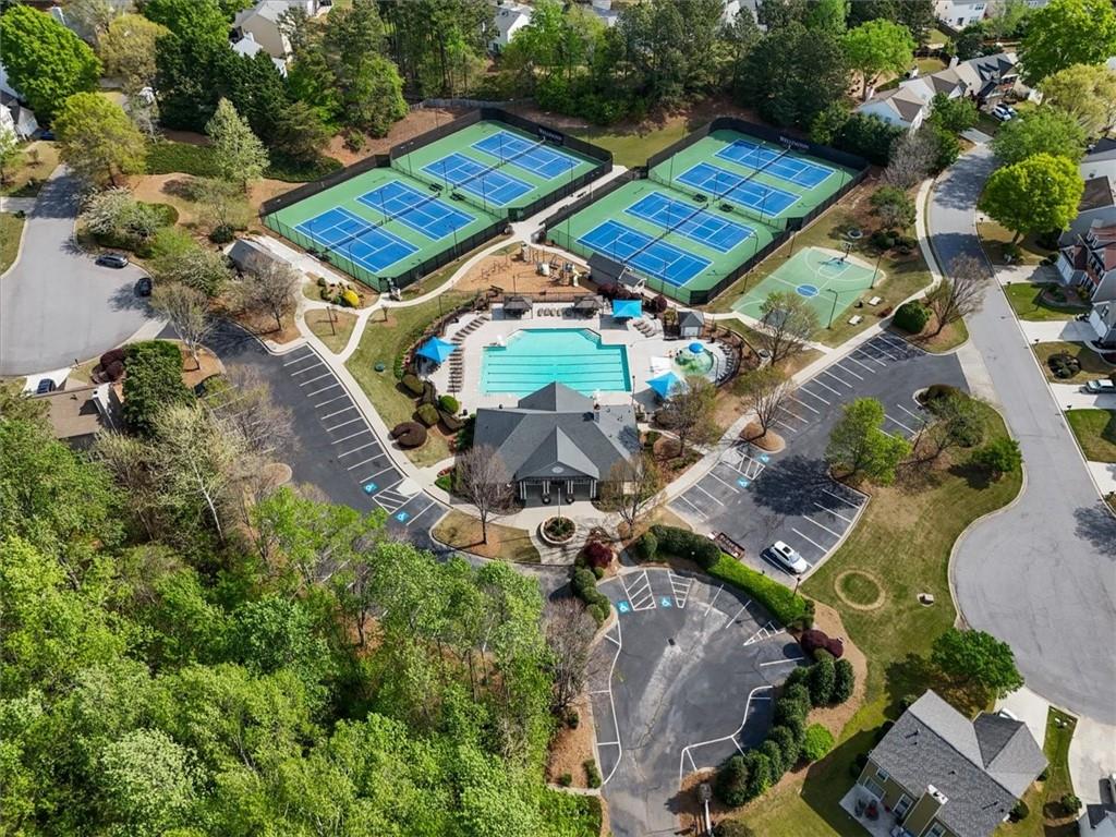 455 Chippenham Court