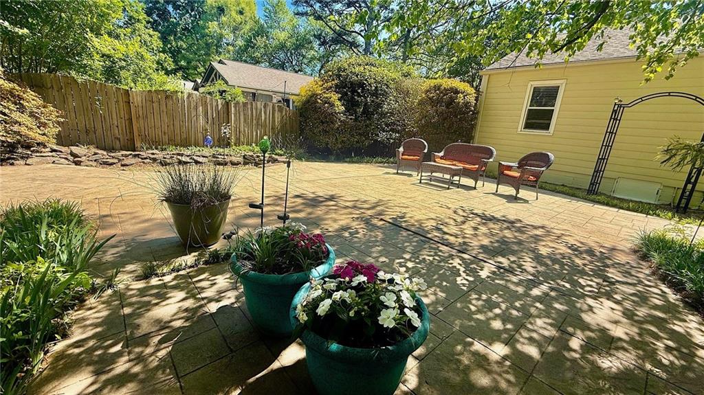 811 Scott Circle
