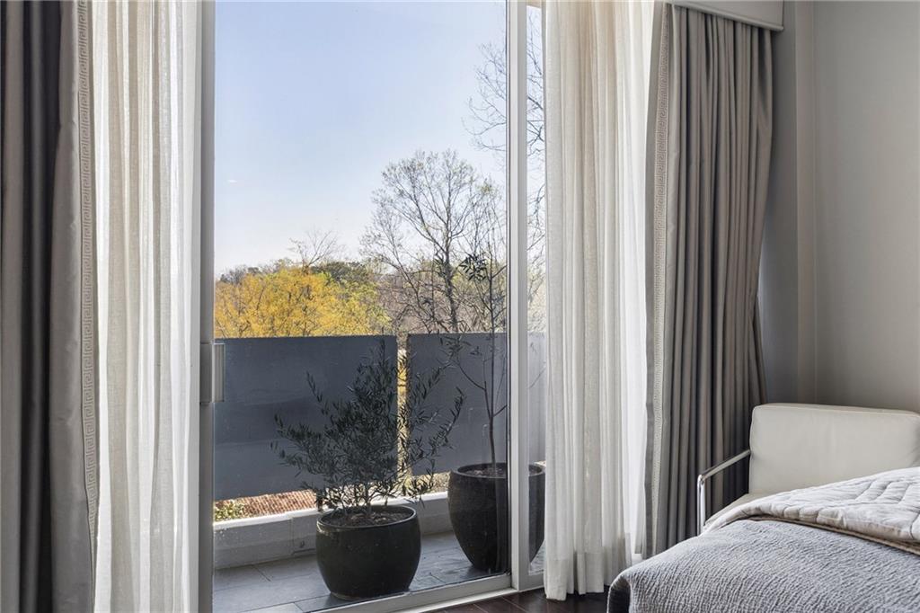 2575 Peachtree Road NE Unit 6H
