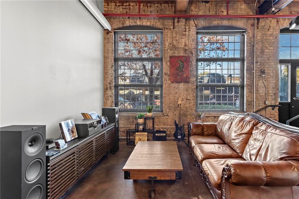 170 Boulevard SE Unit F109